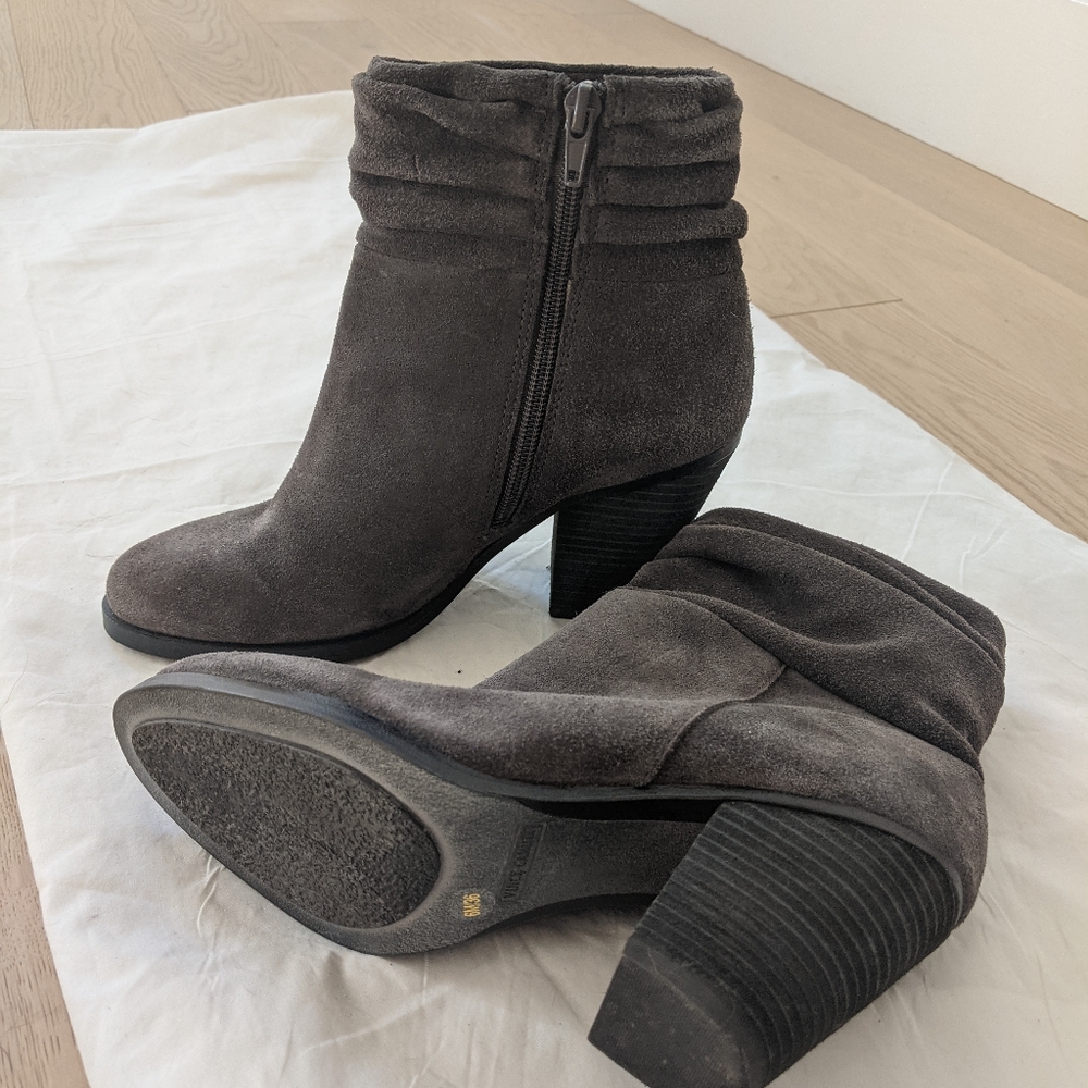 Vince camuto suede ankle boots US6
